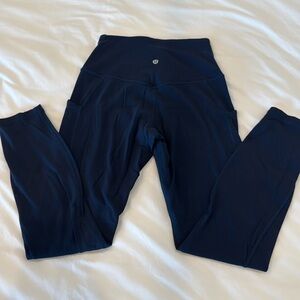 Lululemon 25 inch ALIGN leggings with POCKETS